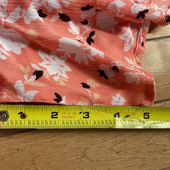 NWOT Adrienne Vittadini floral flutter short sleeve blouse - Picture 12 of 13